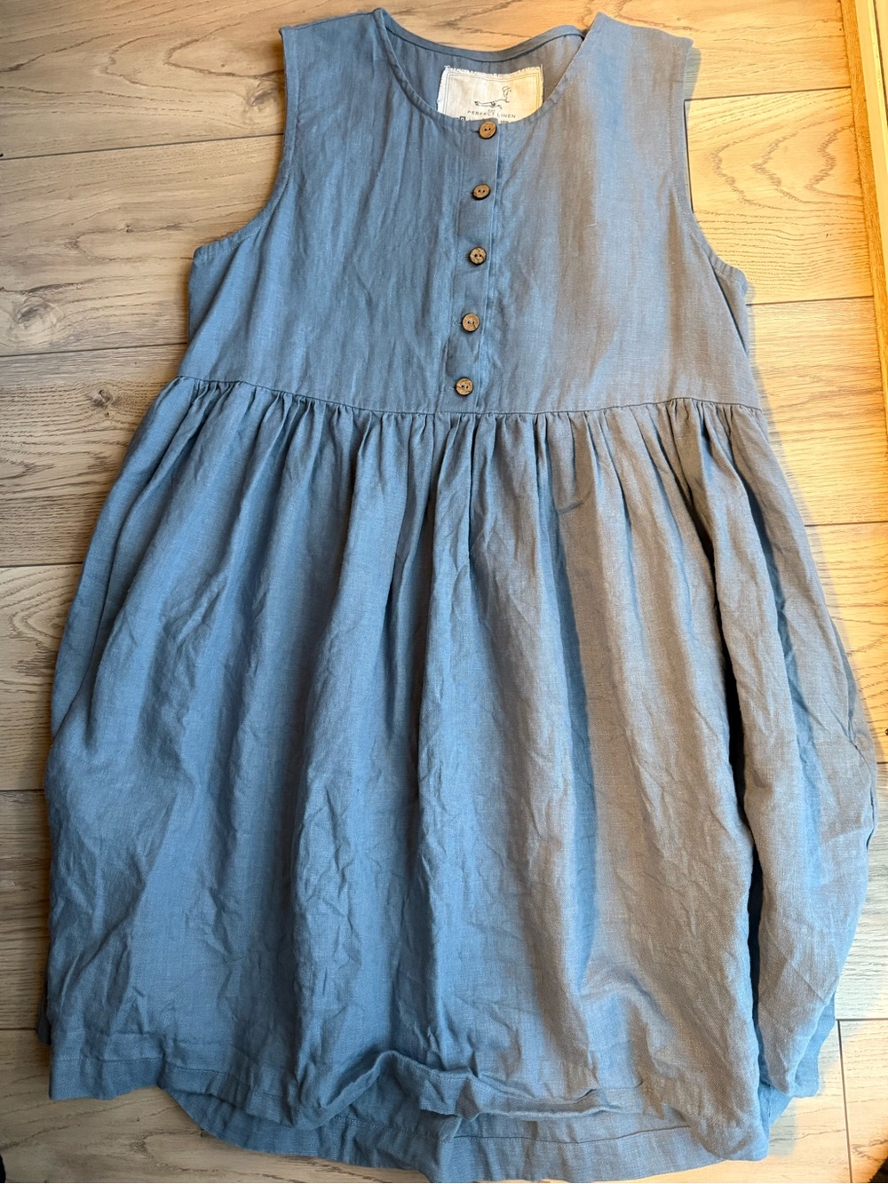 Notperfectlinen sleeveless mama midi dress